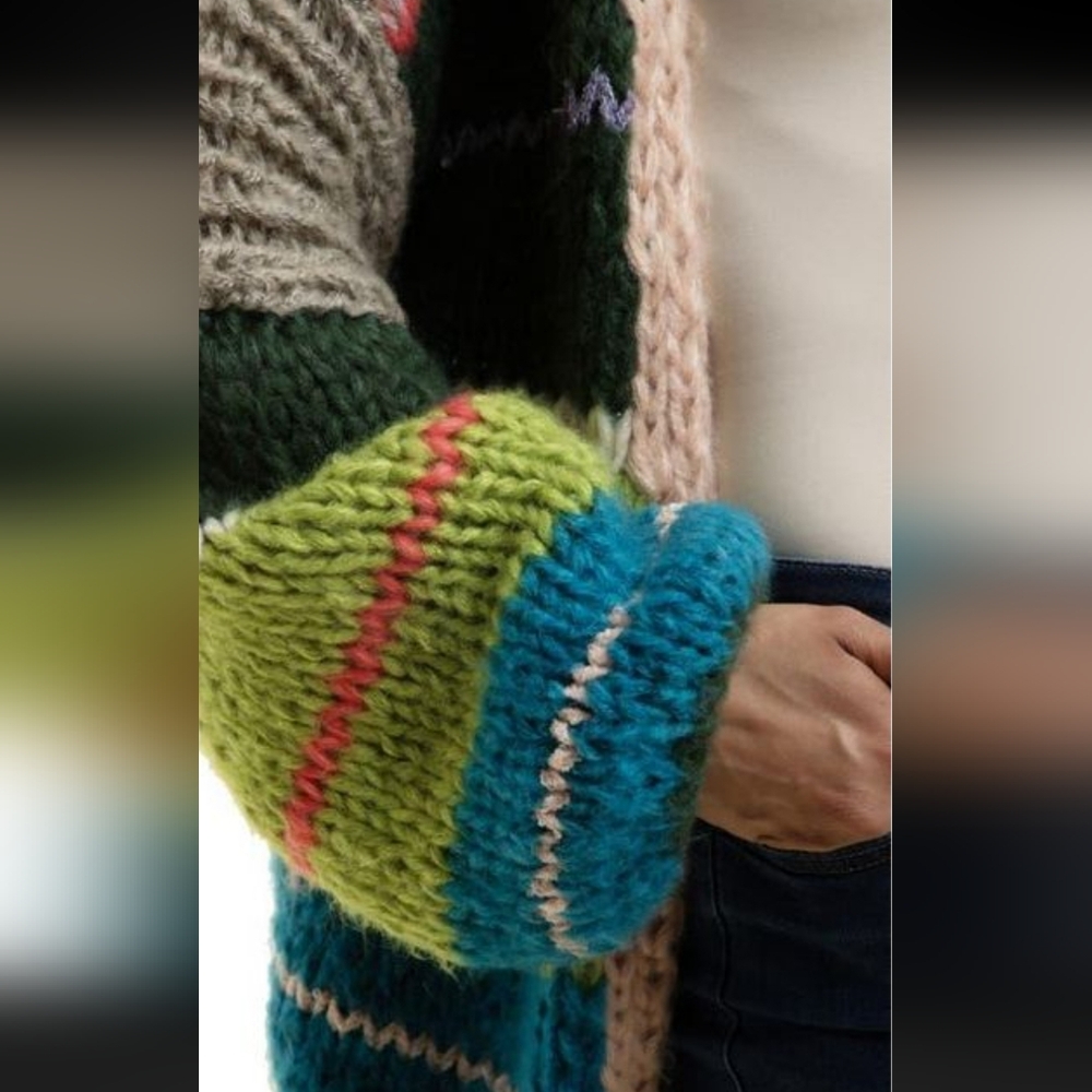 SAACHI Multicolor Knit Sweater - Picture 4 of 10